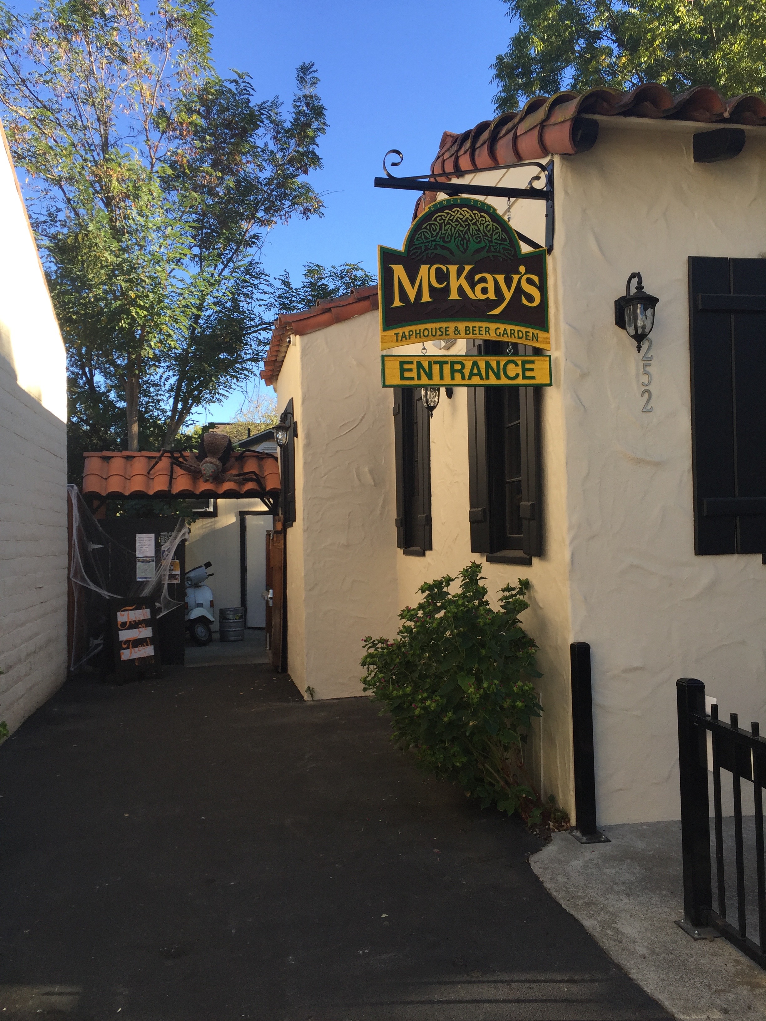 mckays-taphouse-175.jpg